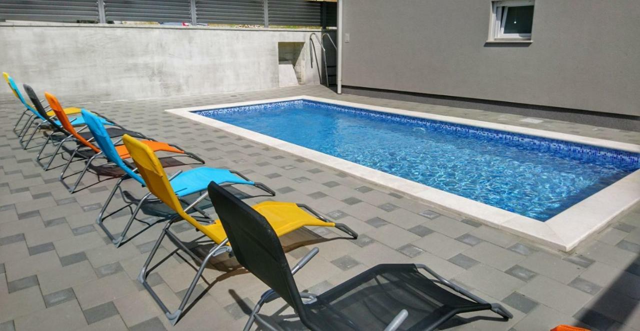Apartments Ibis Cizici Luaran gambar