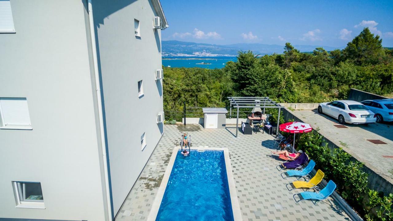 Apartments Ibis Cizici Luaran gambar